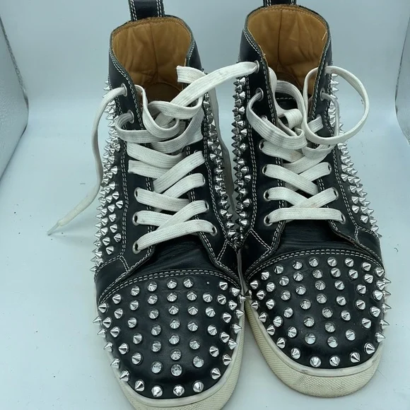 Christian Louboutin Louis Flat Calf Spikes - Picture 4 of 10